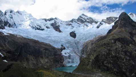 El cambio climático extingue glaciares de Perú