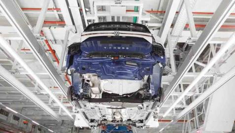 VW Navarra aprueba la modificación de los turnos de trabajo para regresar el 27 de abril