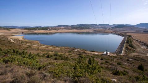 El impacto ambiental de la planta fotovoltaica flotante de Zolina, a estudio