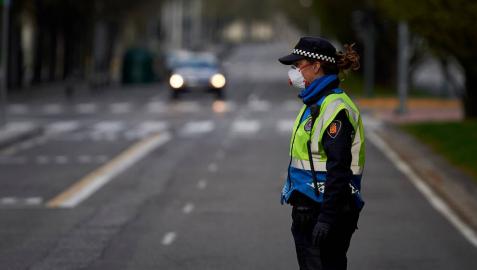 Botellón en un garaje y fiesta en un piso de Pamplona, entre las intervenciones de Policía Municipal