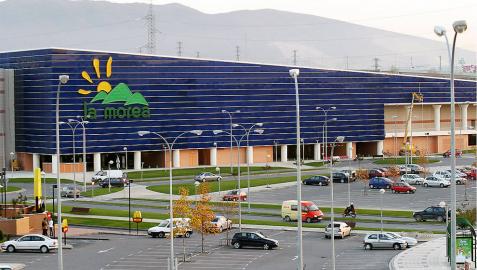 Dos detenidos por un robo con violencia en La Morea
