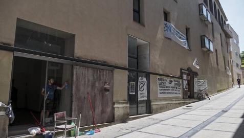 Okupas se instalan en la planta baja del Hospital Viejo de Estella