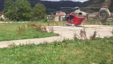 El herido ha sido evacuado en helicóptero.