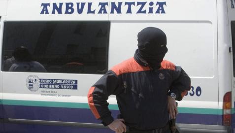 Herido un ertzaina tras recibir varias puñaladas de unos ladrones en Vizcaya
