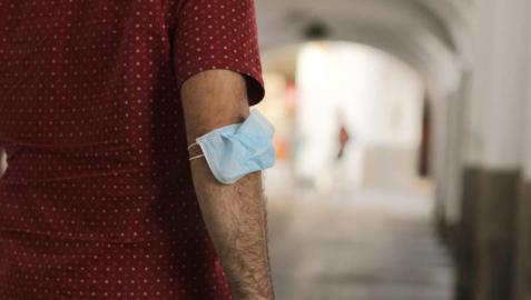Sanidad notifica 855 contagios, un ligero descenso respecto al viernes