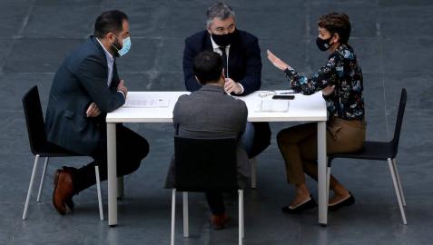 La regulación del euskera como mérito sigue dividiendo al Gobierno La regulación del euskera como mérito sigue dividiendo al Gobierno