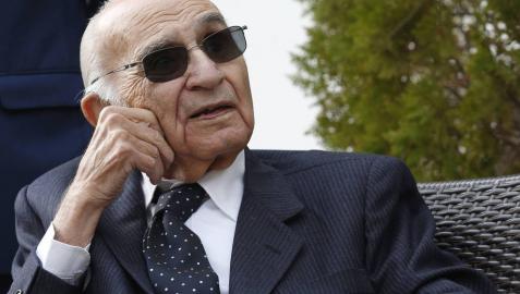 El poeta Francisco Brines en un homenaje celebrado en 2019 en su casa de Oliva