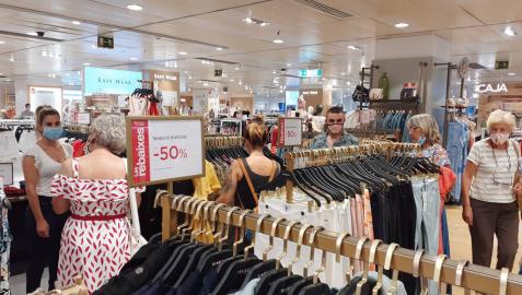 Arrancan las rebajas con gran stock en las tiendas