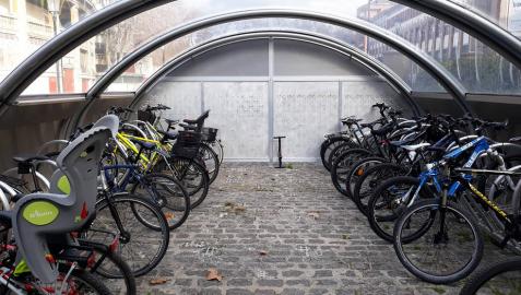Casi 600 vecinos se apuntaron a los apartamentos rotatorios de bicis en Pamplona Casi 600 vecinos se apuntaron a los apartamentos rotatorios de bicis en Pamplona