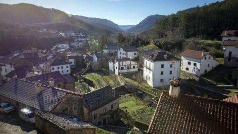 Calles, paisajes, rincones y todas las vistas posible de Roncal, localidad del pirineo navarro.