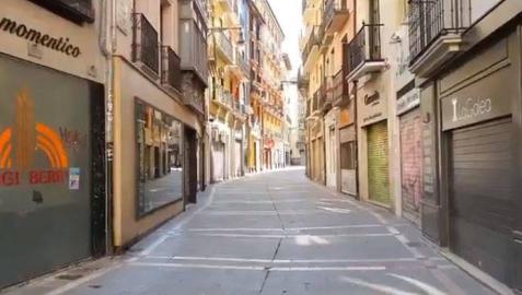 Una calle de Pamplona vacía sin gente para prevenir el contagio de coronavirus Una calle de Pamplona vacía sin gente para prevenir el contagio de coronavirus