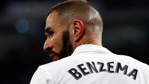 Benzema alivia a un Real Madrid sin confianza Benzema alivia a un Real Madrid sin confianza