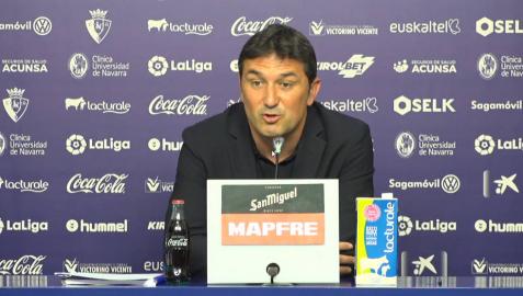 Braulio Vázquez, durante la rueda de prensa con Osasuna.