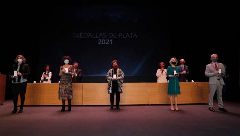 El acto de entrega se celebró en el Teatro del Museo, con la intervención del rector, Alfonso Sánchez-Tabernero; y Marta Ferrer, directora del departamento de Alergología e Inmunología Clínica de la Clínica Universidad de Navarra