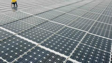 La caída en el precio de los paneles solares ha convertido el autoconsumo en una fórmula atractiva para ahorrar en la factura de la luz.