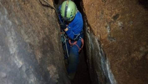 Descubren una cavidad vertical de 70 metros de profundidad en Puerto Lumbreras