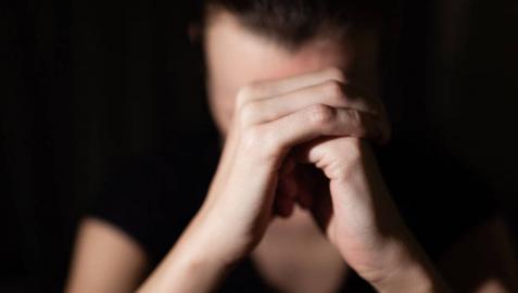 Una mujer con depresión