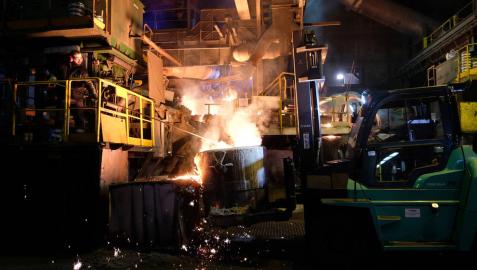 Trabajos de fundición en Fagor Ederlan de Tafalla.