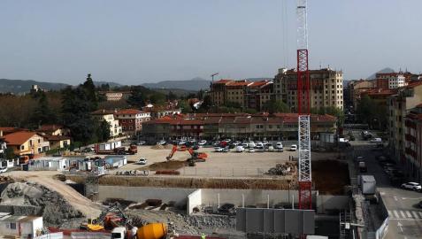 Galería de fotos de las obras en el antiguo solar de los Salesianos, en Pamplona