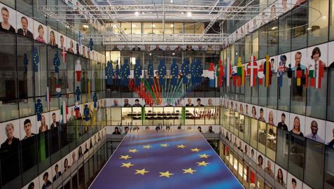 Interior de la sede de la Comisión Europea.
