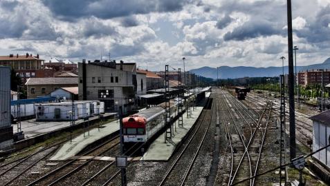 Pamplona solicitará al Gobierno foral la convocatoria del consejo del Consorcio del TAV
