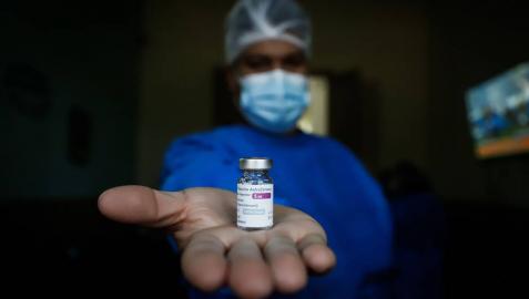 Janssen y AstraZeneca, mismo riesgos que medicamentos como la aspirina