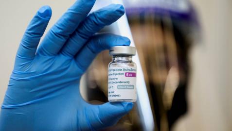 Salud vuelve a aplazar en Navarra la segunda dosis de AstraZeneca, en esta ocasión a 2.774 personas
