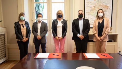Firmado un convenio para que entidades locales puedan acceder a ayudas europeas