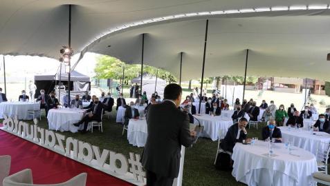 Encuentro anual de la Asociación de la Industria Navarra. Smurfit Kappa, ArcelorMittal, Guardian Glass y BeePlanet han detallado durante la asamblea anual de AIN su apuesta por la sostenibilidad
