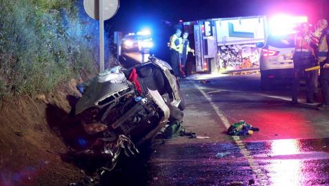 Tres muertos en un accidente entre un coche y un camión en Caldas (Pontevedra)
