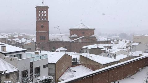 El temporal 'Filomena' que avanza de sur a norte de la península ha entrado este sábado en Navarra y ha dejado nevadas generalizadas en el sur y centro de la Comunidad foral. Municipios riberos como Tudela, Cascante, Cabanillas, Corella o Fitero han amanecido cubiertos de blanco.