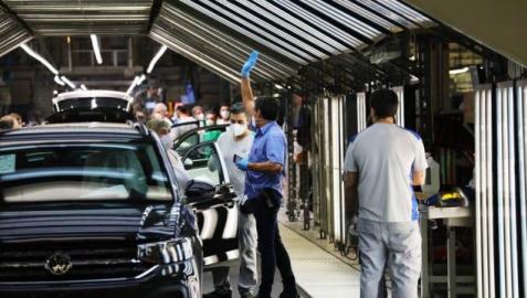 Volkswagen Navarra reparte 40.000 euros entre 10 programas sociales