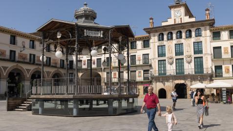 El emblemático quiosco situado en la céntrica plaza de los Fueros de Tudela, inaugurado el 11 de julio de 1921 y que ahora cumple cien años
