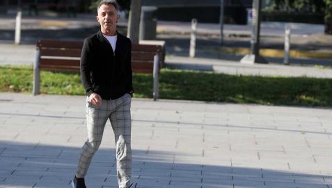 Alfonso Etxeberria, ex alcalde del valle de Egüés y actual portavoz de Geroa Bai, ayer, a su llegada a la Audiencia Provincial