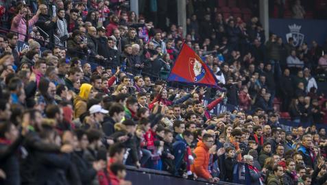 Aficionados en el encuentro en El Sadar ante el Real Madrid en febrero de 2020