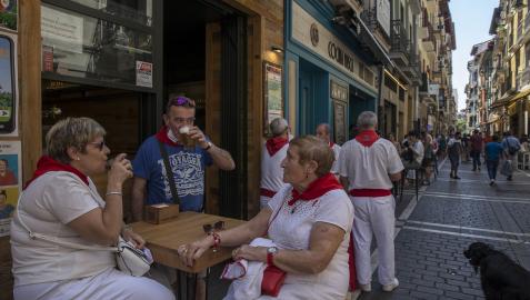 El blanco y rojo estuvo más presente que el año pasado en las calles de Pamplona