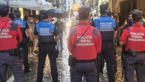 Dispositivo conjunto de Policía Municipal y Policía Foral, este fin de semana en Pamplona