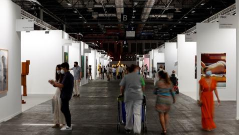 A pesar de haber tenido un aforo reducido la feria de arte contemporáneo a logrado