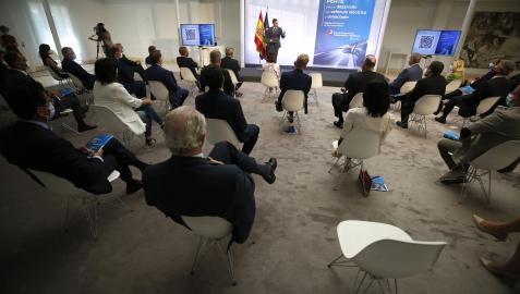 El presidente del Gobierno, Pédro Sánchez, durante su intervención en la presentación del PERTE para el desarrollo del vehículo eléctrico y conectado, en La Moncloa.