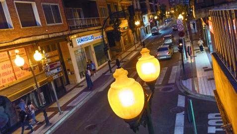 Imagen de una farola en la avenida de Zaragoza de Tudela