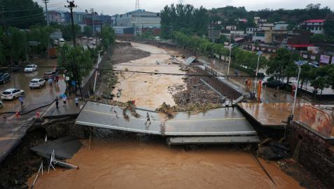 Imagen de los daós causados por las inundacions en la zona de Henan, en China.
