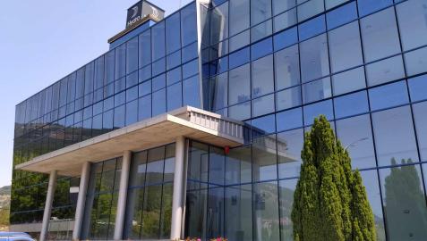 Exterior de Hydro Extrusión