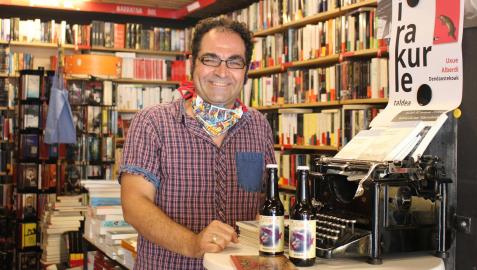David Martón Salcedo, co-fundador de la librería ‘Letras a la taza’, en Tudela