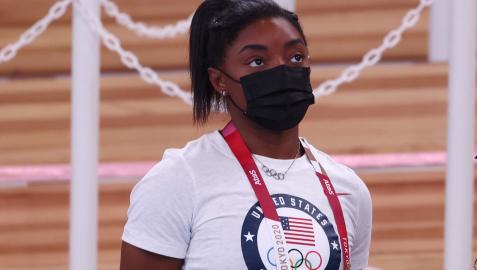 Simone Biles estará en la final de barra de equilibrio