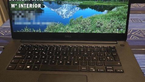 Ordenador portátil sustraído en el centro de acogida.