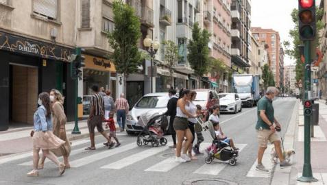 Sanidad notifica 21.387 casos y 87 muertes, mientras la incidencia sigue bajando hasta 614