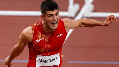 El español Asier Martínez, en las rondas preliminares de 110m valla masculino.