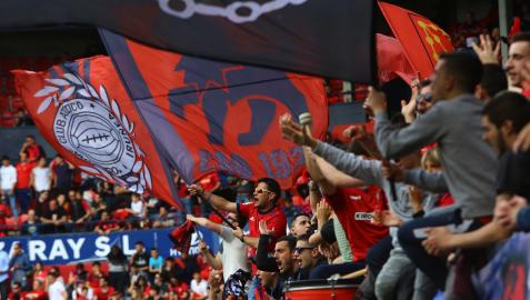 Aficionados en la grada en la que se sitúa Indar Gorri en un partido en El Sadar en marzo de 2019