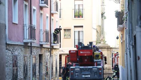 Imágenes del incendio en la pensión Eslava del Casco Viejo de Pamplona