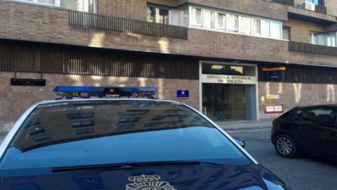 Detenida en Pamplona por expulsar a su inquilina y sus hijos menores mientras estaban de vacaciones